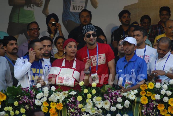 Ranbir Kapoor, Shabana, Rahul Bose at the Mumbai Marathon 2012