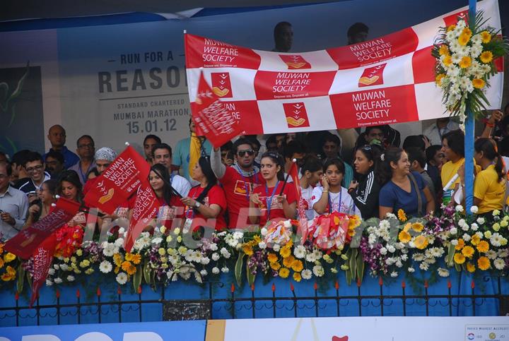 Celebs at the Mumbai Marathon 2012