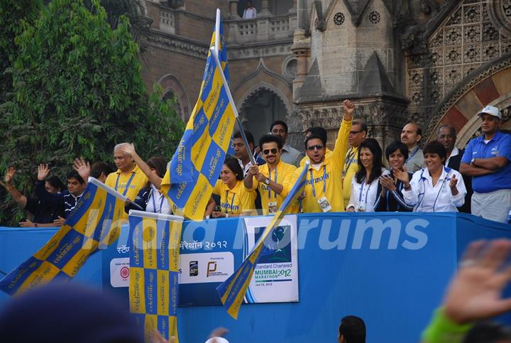 Anil Kapoor at Standard Chartered Mumbai Marathon 2012 in Mumbai