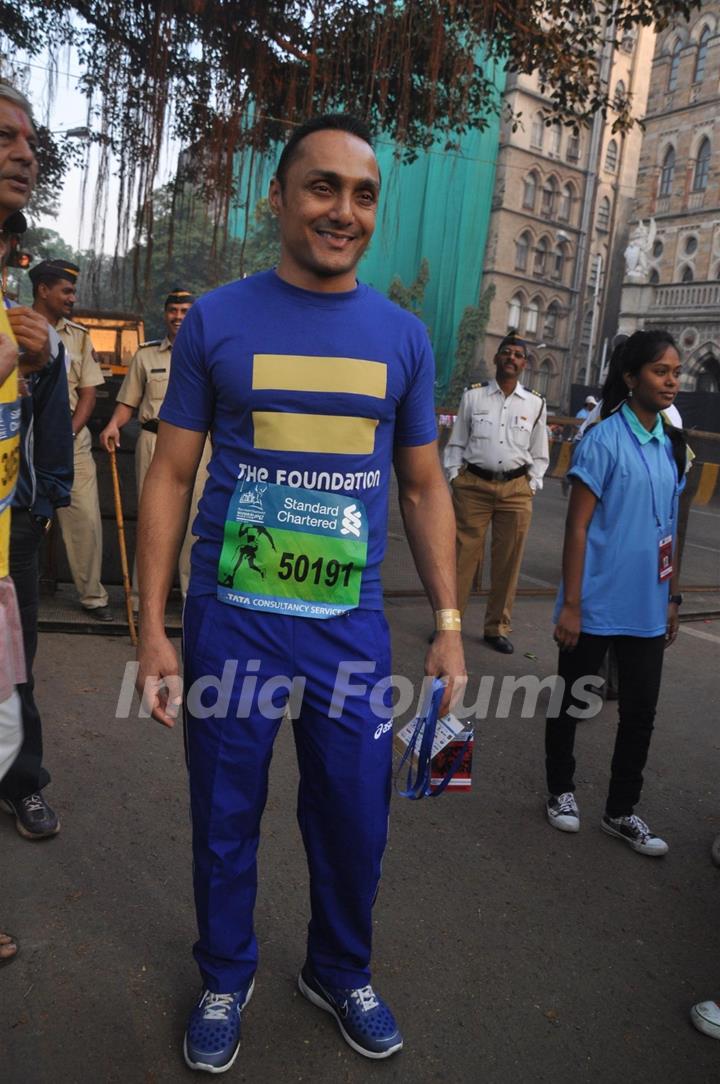 Rahul Bose at Standard Chartered Mumbai Marathon 2012 in Mumbai