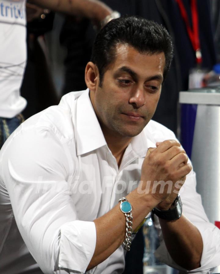 Salman Khan at CCL 2 opening ceremony in Dubai