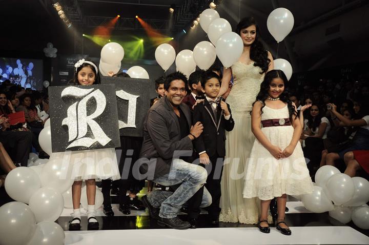 Dia Mirza walks for Rocky S at India Kids Fashion Week day 1 in Mumbai