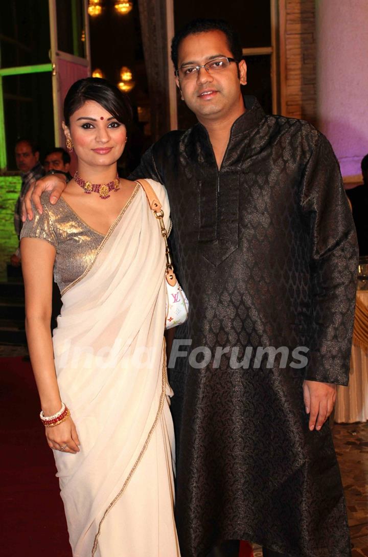 Rahul & Dimpy Mahajan grace Deepshikha Nagpal and Kaishav Arora wedding reception in Mumbai