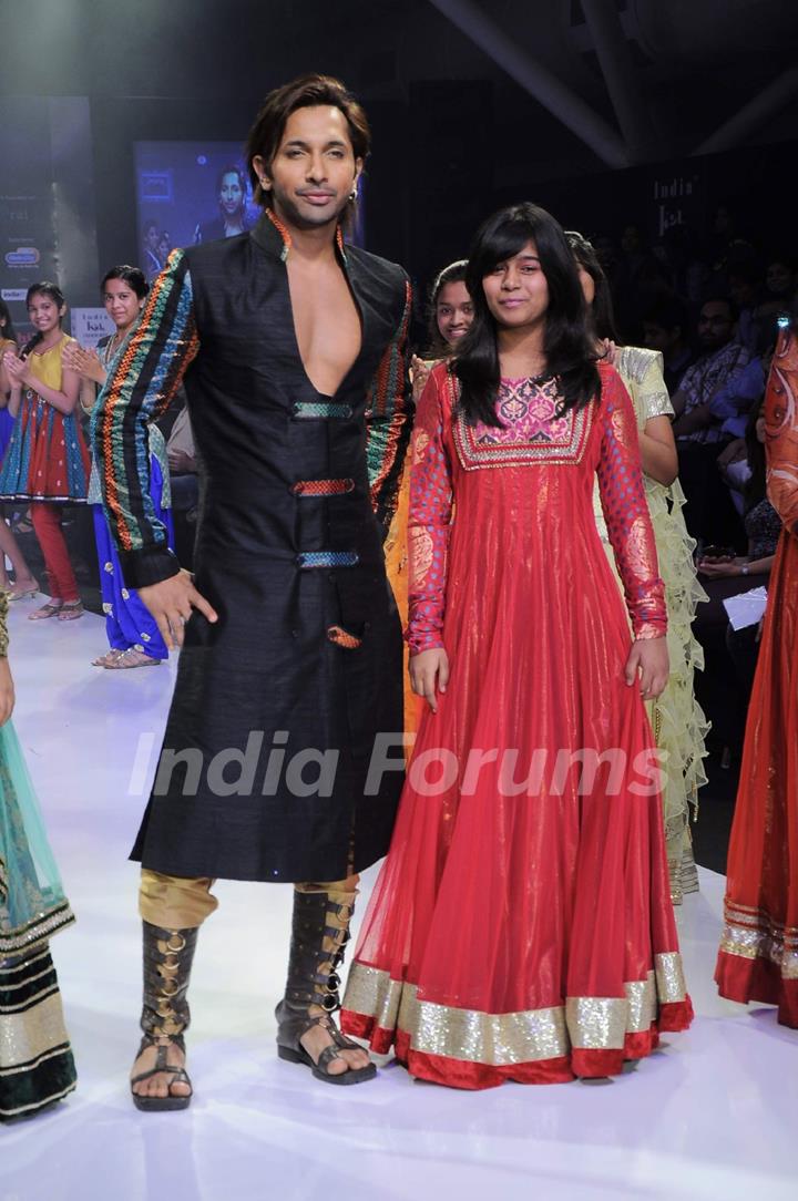 Terence Lewis walks for Prachi Badve show on Day 3 at India Kids Fashion Show at Intercontinental