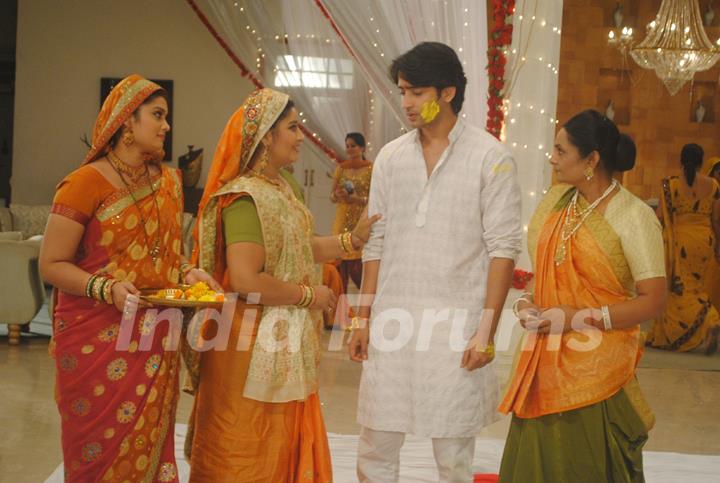 Haldi ceremony of Anant in tvshow Navya