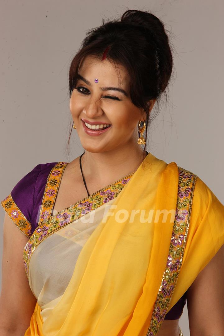 Shilpa Shinde as Koel Narayan in Chidiya Ghar