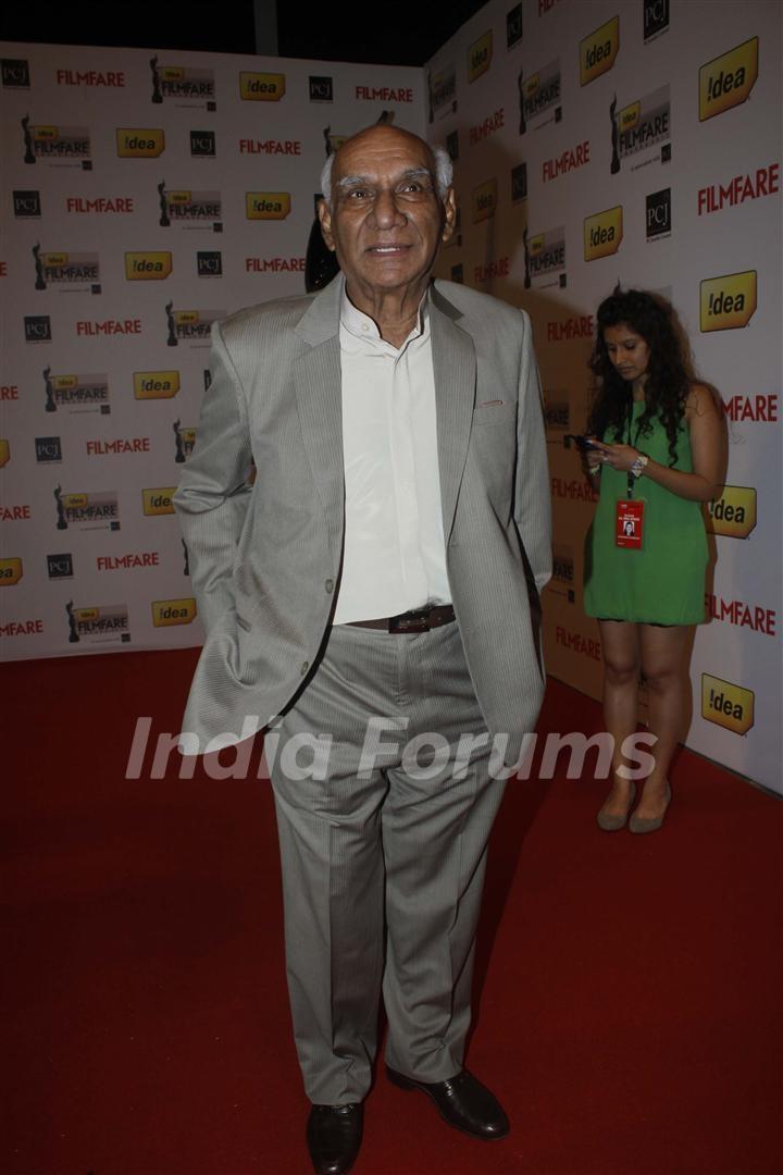 Yash Raj Chopra at 57th Idea Filmfare Awards 2011