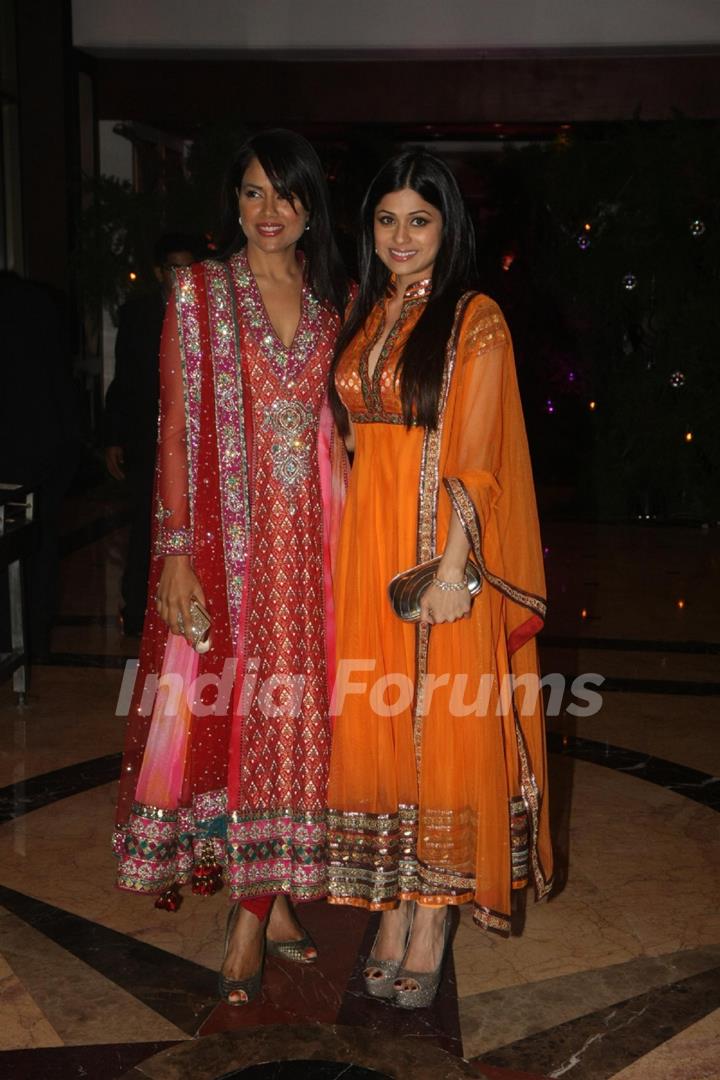 Shamita Shetty & Sameera Reddy at Ritesh & Genelia Sangeet ceremony at Hotel TajLands End in Mumbai