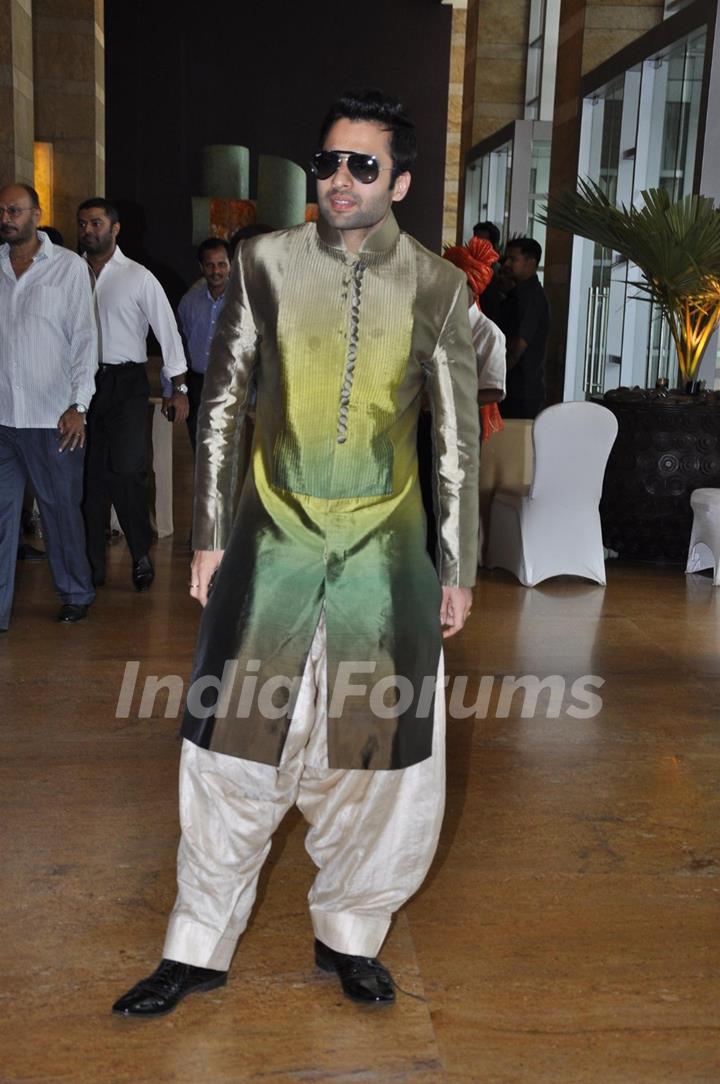 Jackky Bhagnani grace Ritesh Deshmukh & Genelia Dsouza wedding bash in Mumbai