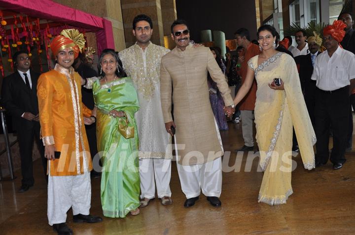 Ajay & Kajol Devgn, Jaya & Abhishek Bachchan grace Ritesh Deshmukh & Genelia Dsouza wedding bash