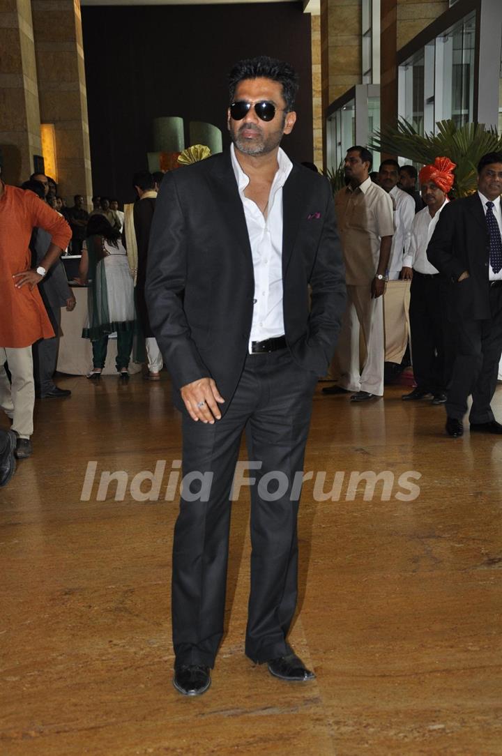 Suniel Shetty grace Ritesh Deshmukh & Genelia Dsouza wedding bash in Mumbai