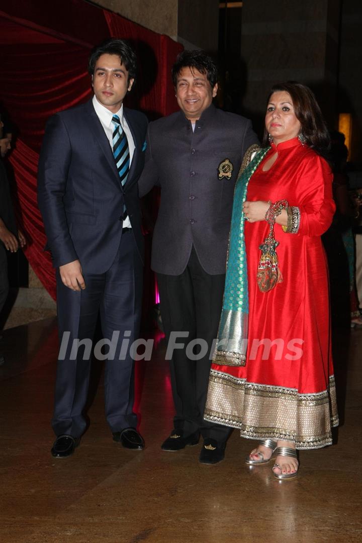 Shekhar Suman with wife & son Adhyayan at Ritesh Deshmukh & Genelia Dsouza wedding reception in Mumb