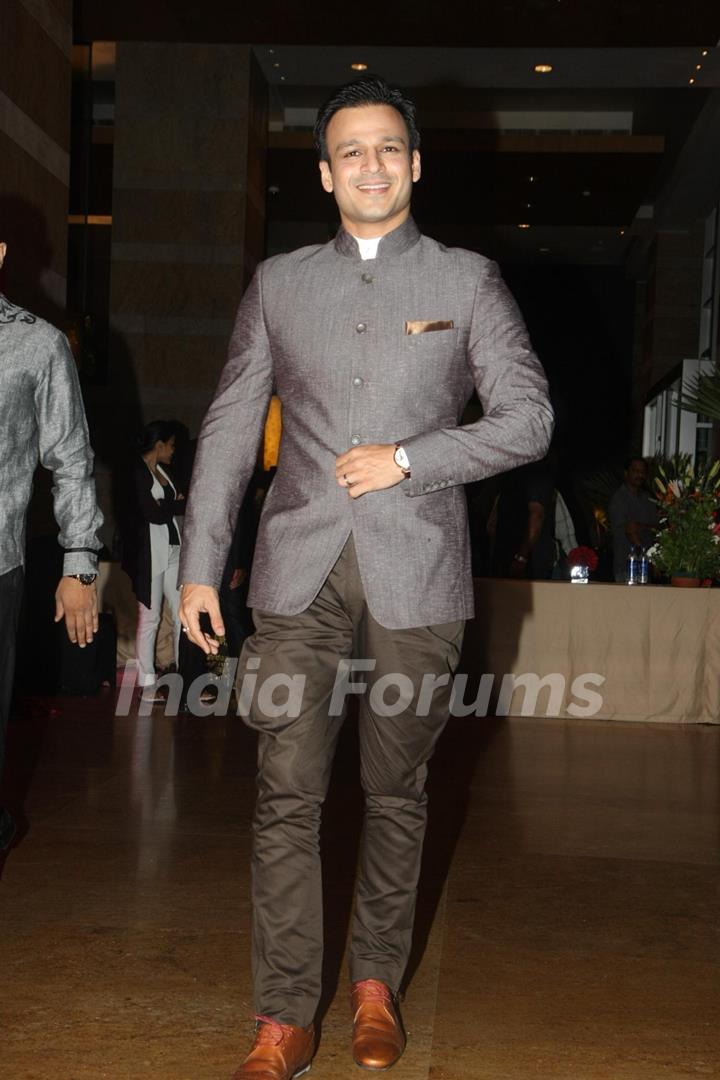 Vivek Oberoi grace Ritesh Deshmukh & Genelia Dsouza wedding reception in Mumbai