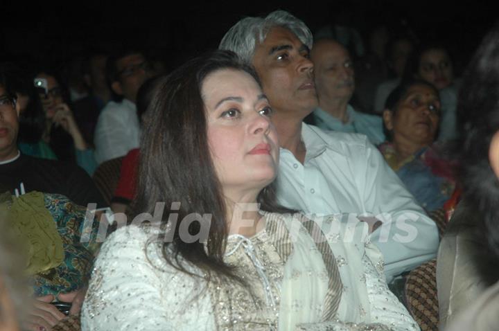 Celebs at Jalsa concert in Nehru Centre on 7th Feb 2012. .