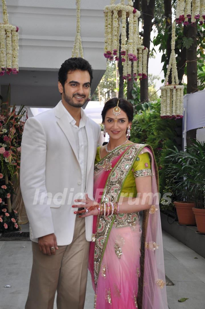 Bollywood actress Esha Deol got engaged to her boyfriend Bharat Takhtani at her residence in Mumbai on Sunday, February 12, 2012. .