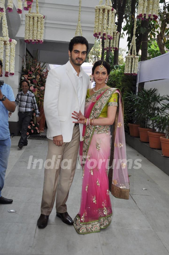 Bollywood actress Esha Deol got engaged to her boyfriend Bharat Takhtani at her residence in Mumbai on Sunday, February 12, 2012. .