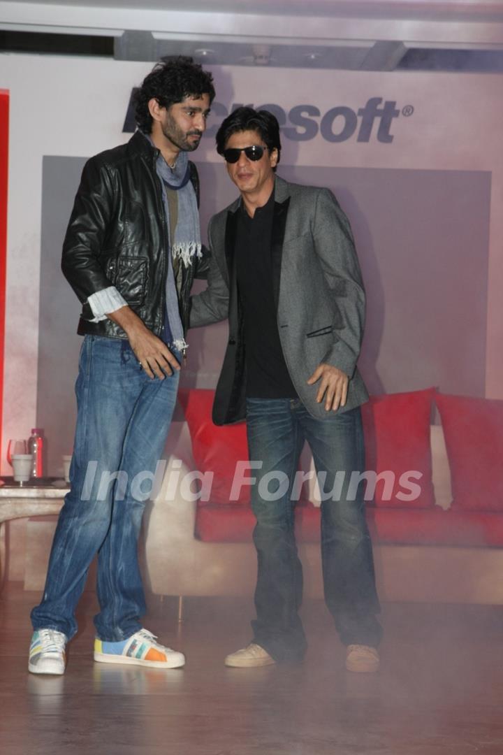 Gaurav Kapoor & Shahrukh Khan at Don 2 Microsoft promotions at Taj Lands End