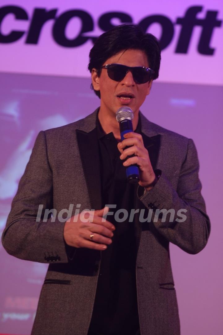 Shahrukh Khan at Don 2 Microsoft promotions at Taj Lands End