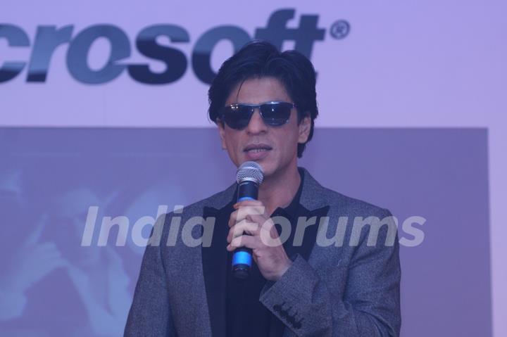 Shahrukh Khan at Don 2 Microsoft promotions at Taj Lands End