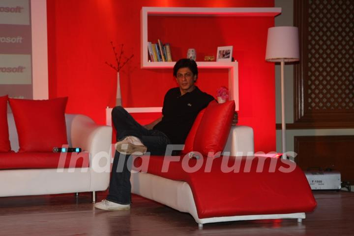 Shahrukh Khan at Don 2 Microsoft promotions at Taj Lands End