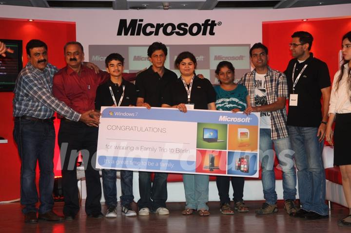 Shahrukh Khan at Don 2 Microsoft promotions at Taj Lands End