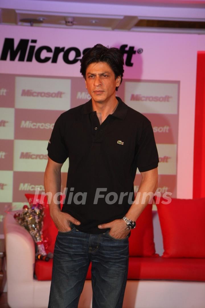 Shahrukh Khan at Don 2 Microsoft promotions at Taj Lands End