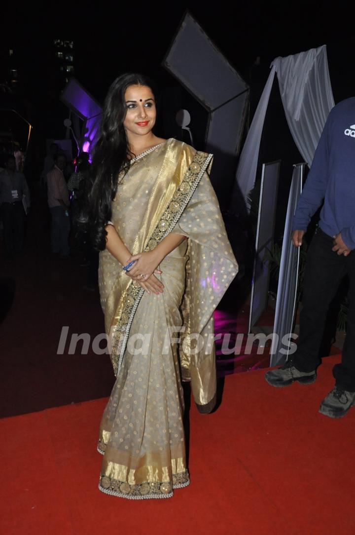 Vidya Balan at Kelvinator Gr8 Women Awards 2012 in Mumbai