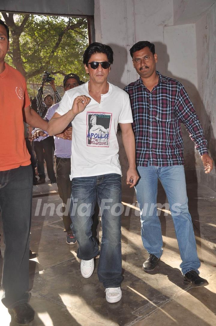 Bollywood celebrities also went out of their house to cast their valuable votes. .