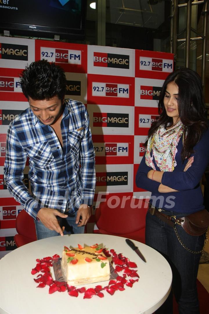 Ritesh & Genelia promoting their film Tere Naal Love Ho Gaya at 92.7 BIG FM Studios in Andheri, Mumbai