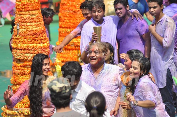 Colors Channel TV serials Artist celebrate Holi