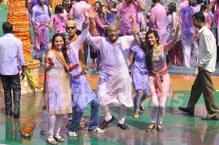 Colors Channel TV serials Artist celebrate Holi