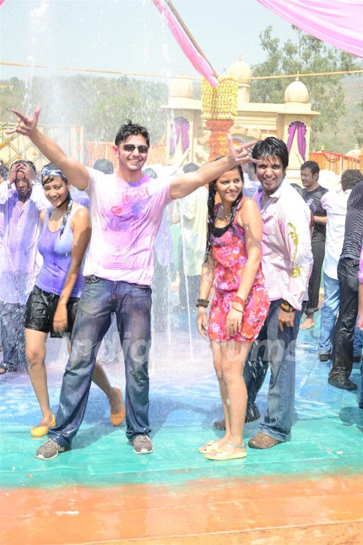 Colors Channel TV serials Artist celebrate Holi