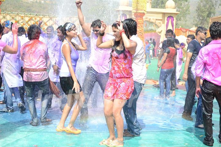 Colors Channel TV serials Artist celebrate Holi