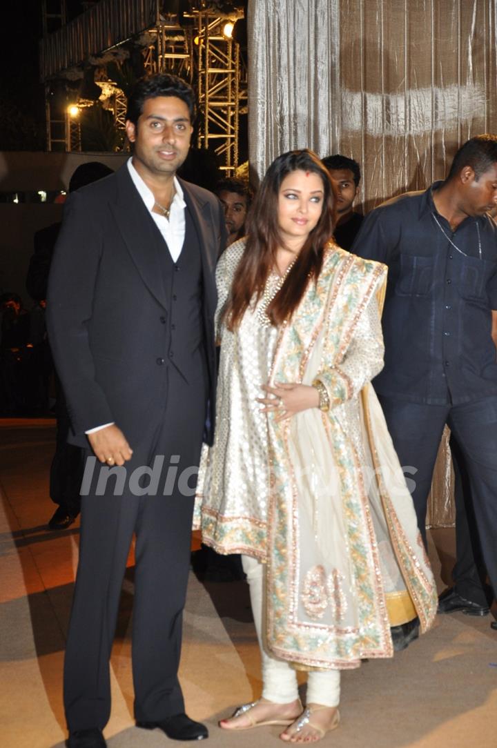 Dheeraj Deshmukh & Honey Bhagnani wedding reception at Hotel Taj Lands End in Mumbai