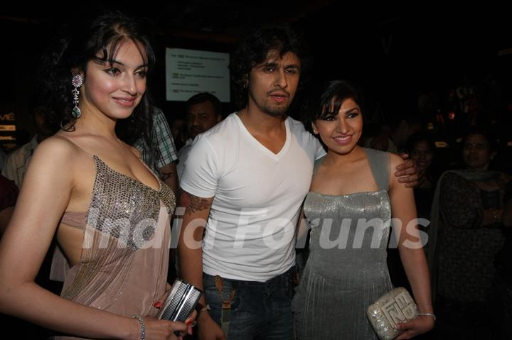 Celebs at Khushali Kumar show at Lakme Fashion Week 2012 - Day 1