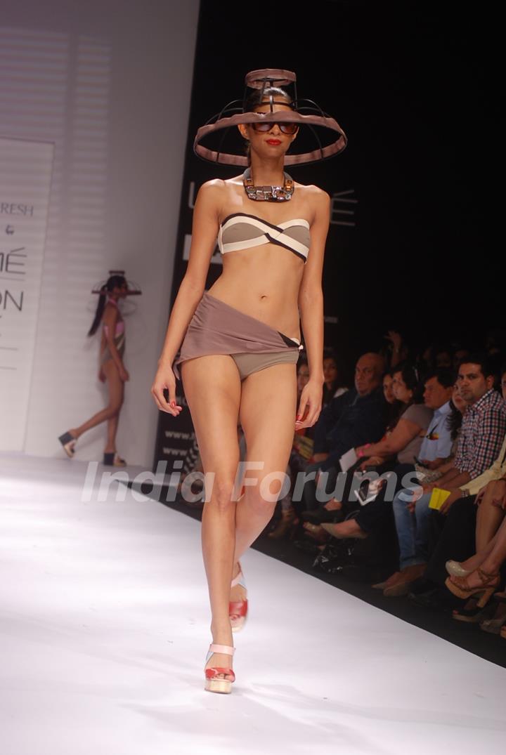 Model walk the ramp for Masaba Shivan Naresh show at Lakme Fashion Week day 1 at Grand Hyatt in Mumbai. .