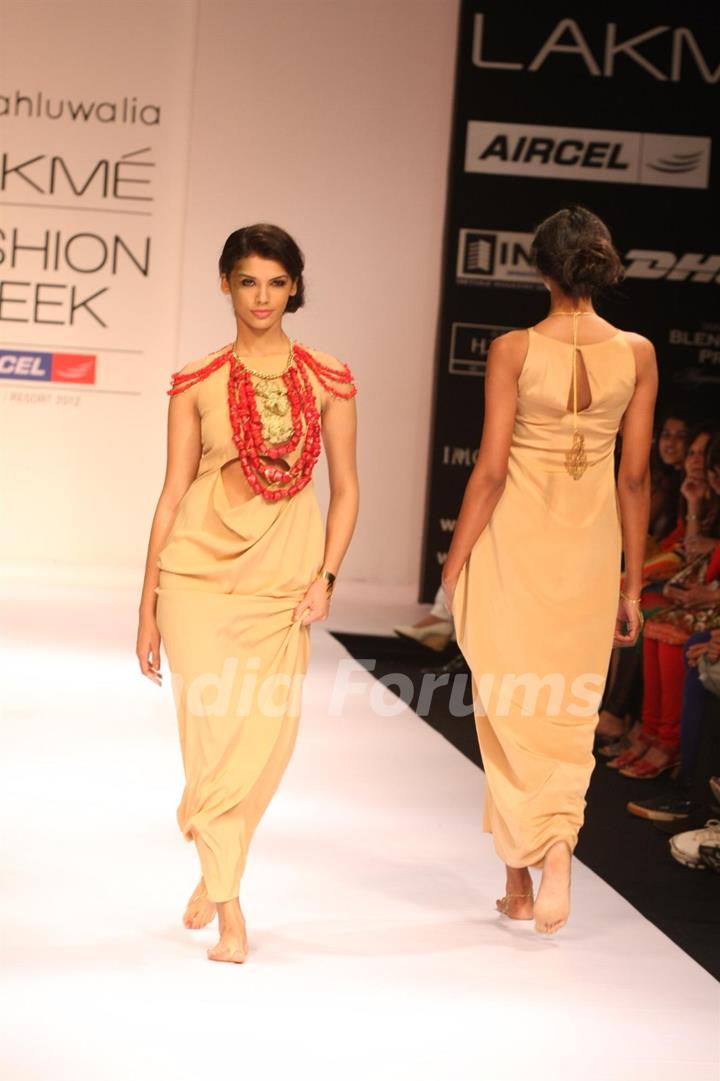 Eina Ahluwalia Show at Lakme Fashion Week Summer / Resort 2012