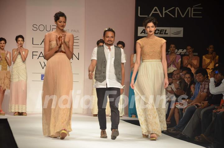 Model on the ramp for designer Sougat Paul on Lakme Fashion Week day 5 in Mumbai. .