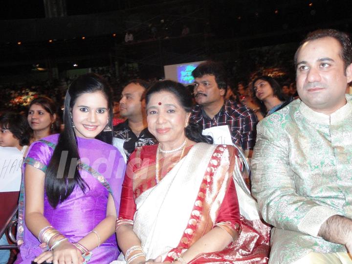 Shivshakti Sachdev with Asha Bhosle and Rahat Fateh Ali Khan