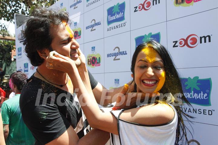 Krushna Abhishek and Kashmira Shah at at Zoom Holi bash