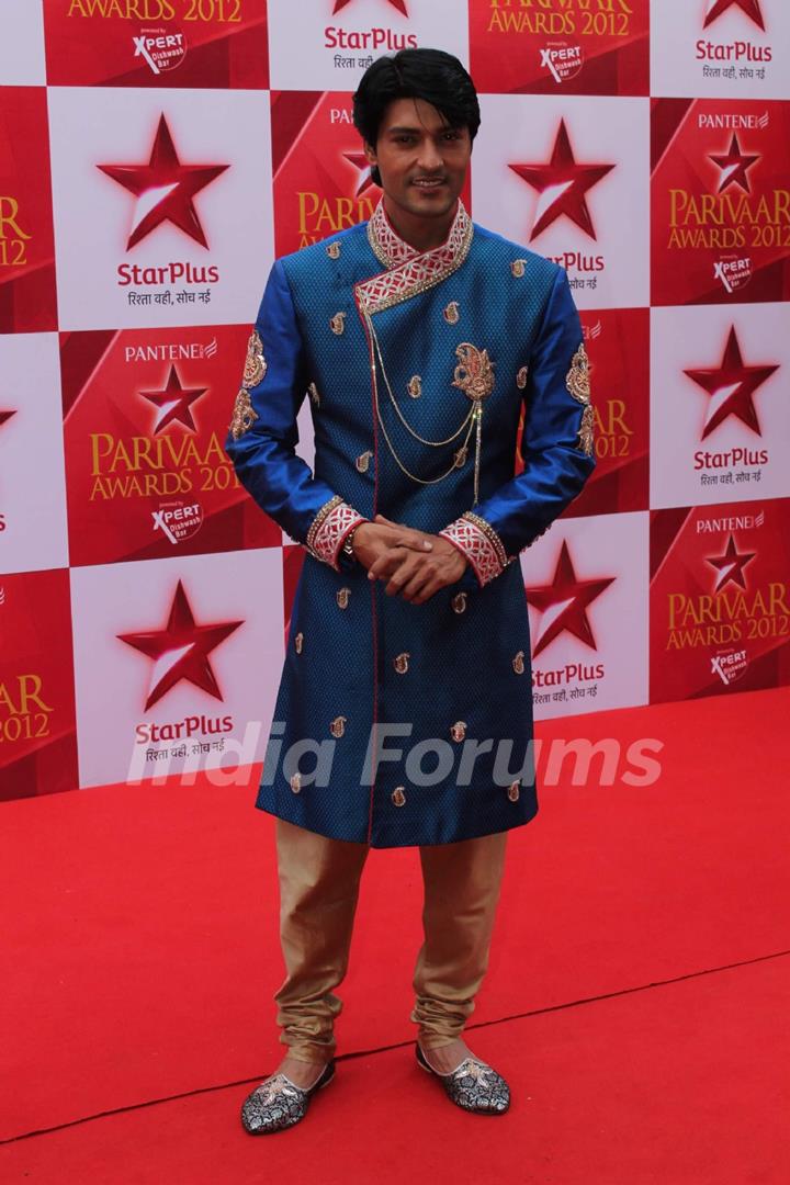 Anas Rashid at STAR Parivaar Awards.