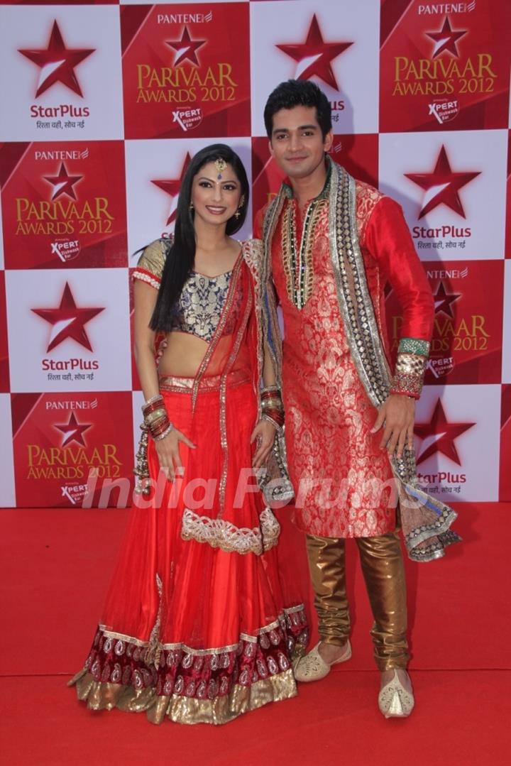 Vishal Singh and Rucha Hasabnis at STAR Parivaar Awards Red Carpet