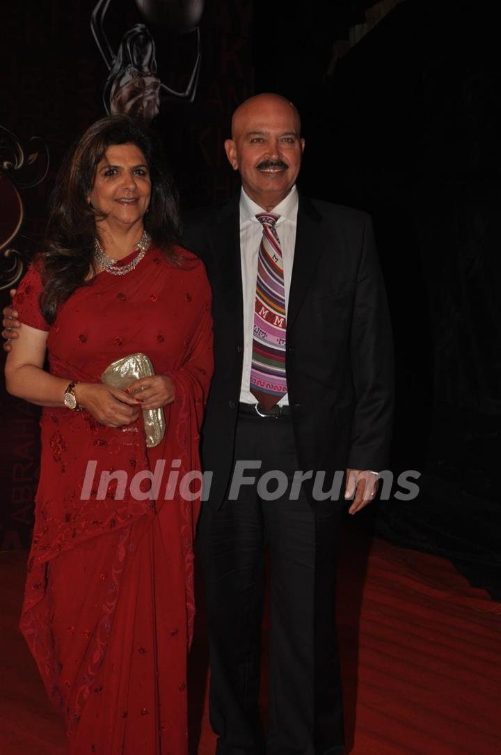 Rakesh Roshan with wife Pinky Roshan at Global Indian Film & TV Honours Awards 2012