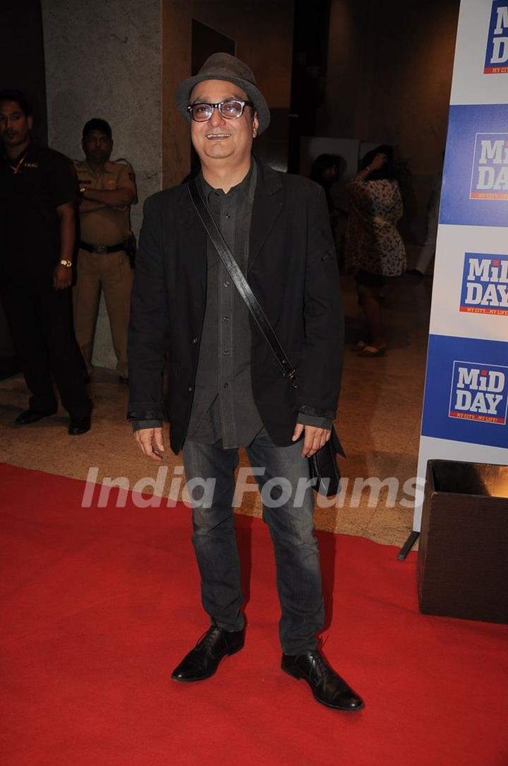 Vinay Pathak at Launch of Mid-Day Mumbai Anthem Hyatt Regency, Mumbai