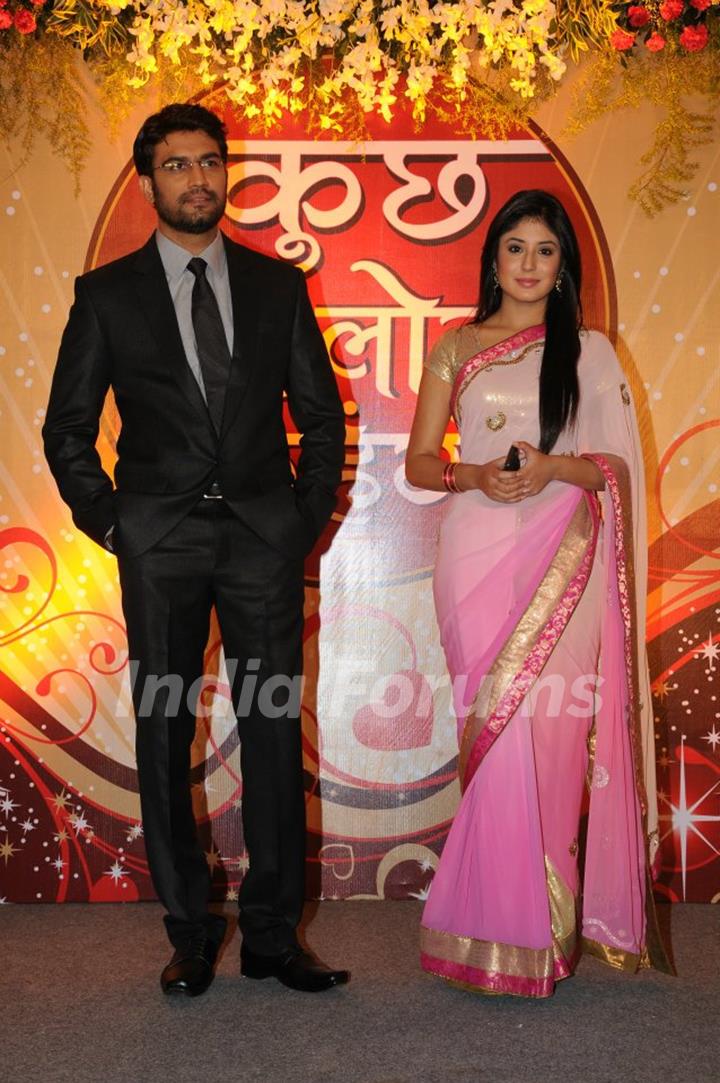 Kritika Kamra & Sharad Kelkar at the Press Conference to introduce Sharad Kelkar as new Dr.Ashutosh.