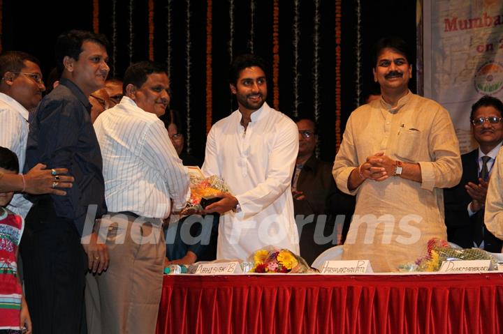 Abhishek Bachchan at MCHI Awards