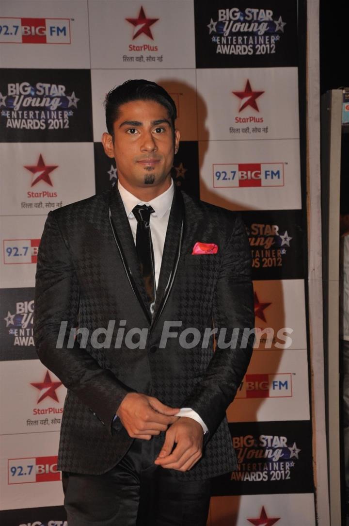 Prateik Babbar at BIG STAR Young Entertainer Awards 2012