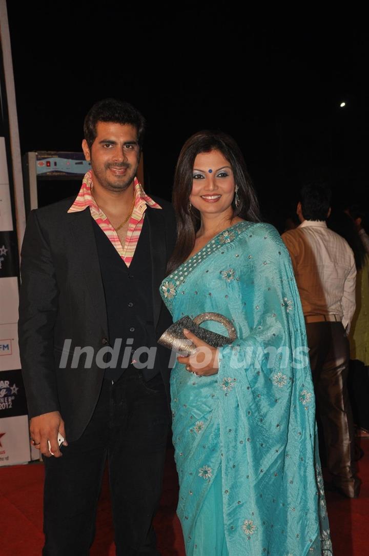 Deepshika Nagpal & Kaishav Arora BIG STAR Young Entertainer Awards 2012