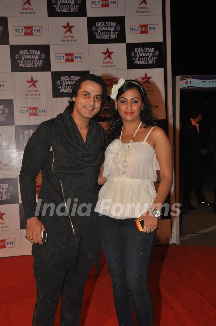 Saillesh Gulabani & Ashita Dhawan Gulabani at BIG STAR Young Entertainer Awards 2012