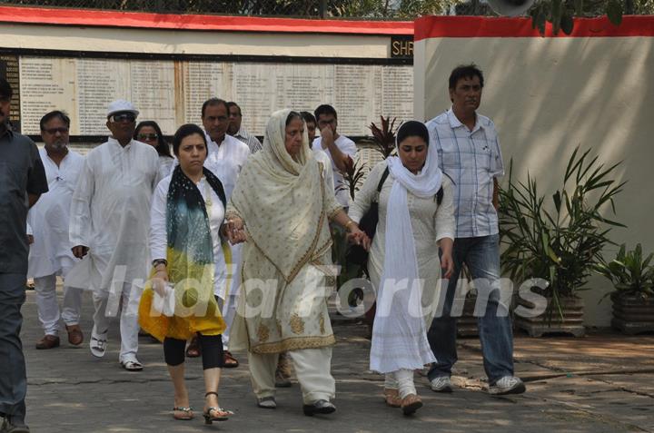 Indian Bollywood Producer Mona Kapoor's funeral at Pawan Hans